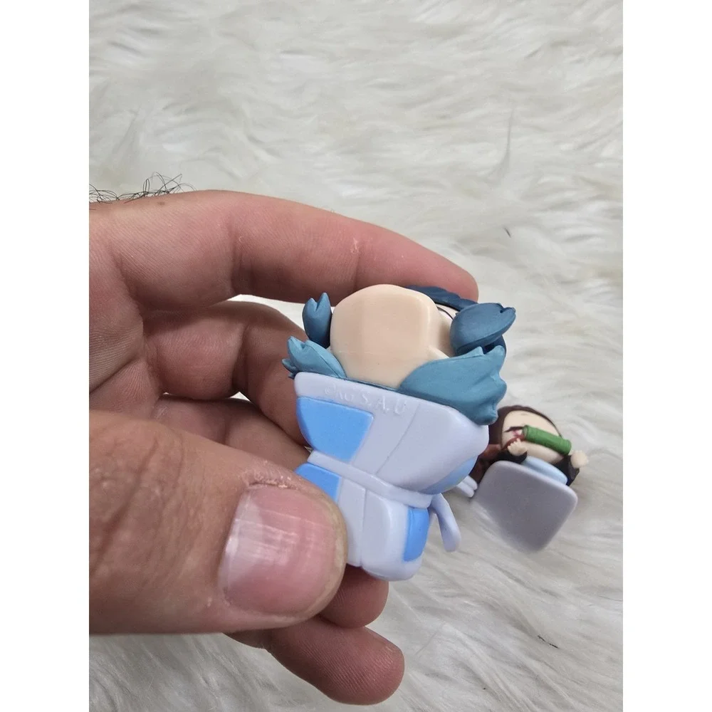 4 Demon Slayer Mini Figures Inosuke Hashibira Futon Mini Figure Anime